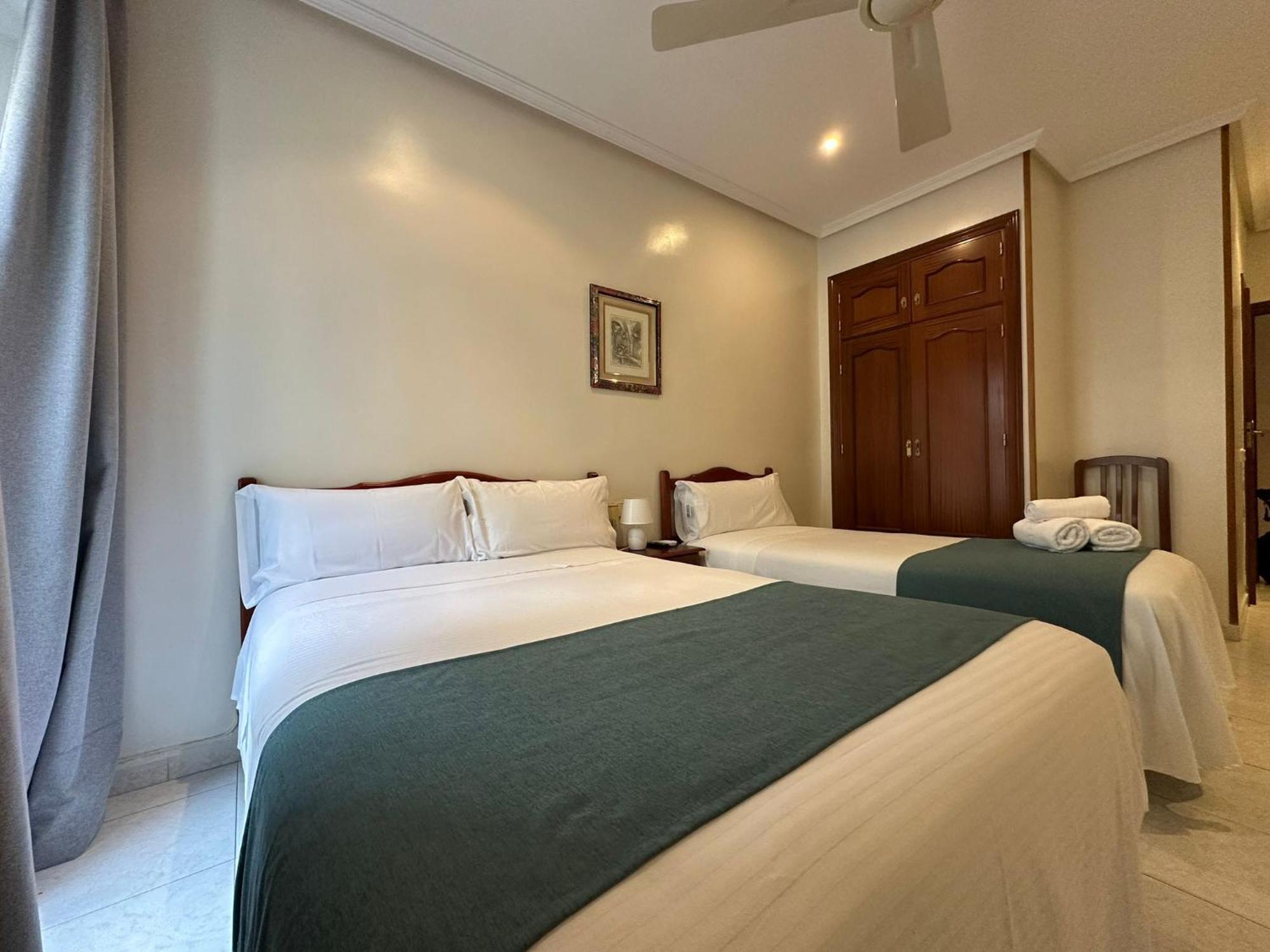 Hostal Villamanez Madrid Dış mekan fotoğraf