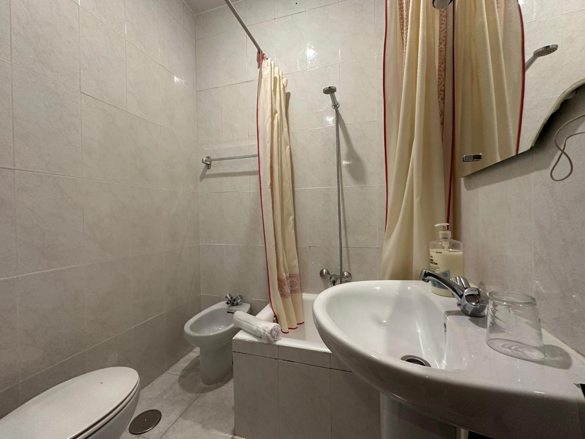 Hostal Villamanez Madrid Dış mekan fotoğraf