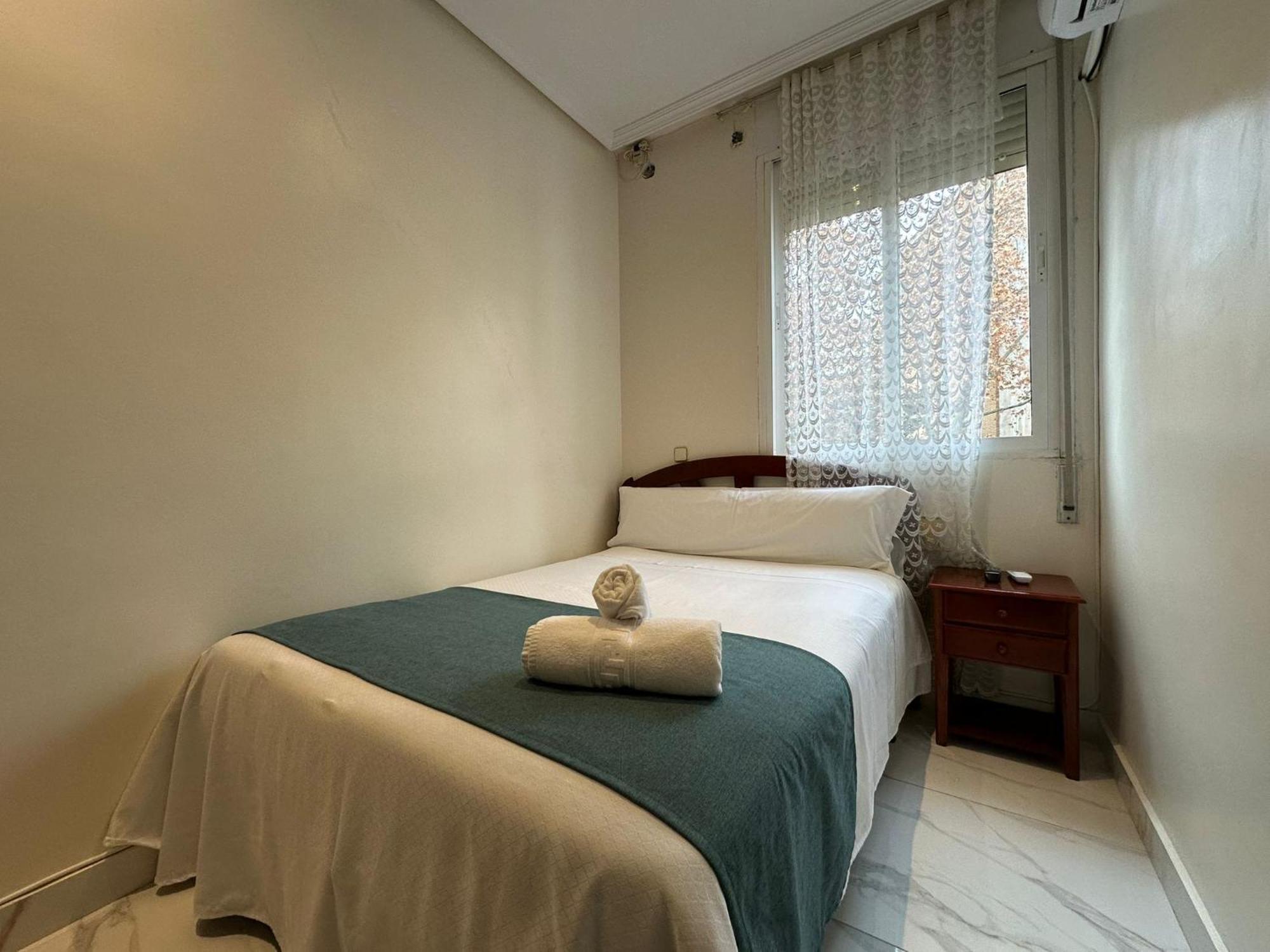 Hostal Villamanez Madrid Dış mekan fotoğraf